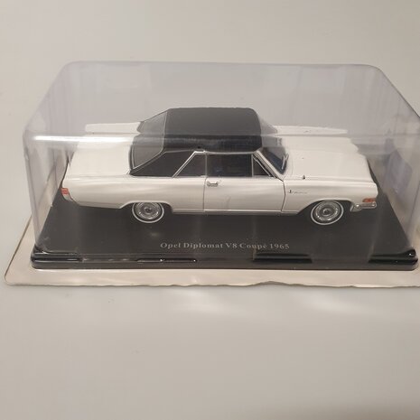 Opel Opel Diplomat V8 Coupe 1965 - 1:24 - Atlas