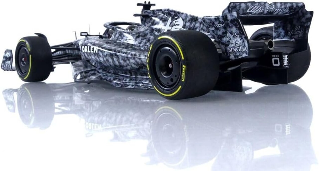 Formule 1 Alfa Romeo F1 Team Orlen C42 (V. Bottas) Testing Barcelona 2022 - 1:18 - Minichamps