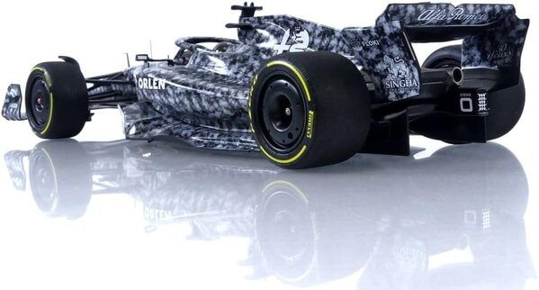 Formule 1 Alfa Romeo F1 Team Orlen C42 (V. Bottas) Testing Barcelona 2022 - 1:18 - Minichamps