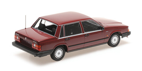 Volvo Volvo 740 GL 1986 - 1:18 - Minichamps Volvo Volvo 740 GL 1986 - 1:18 - Minichamps
