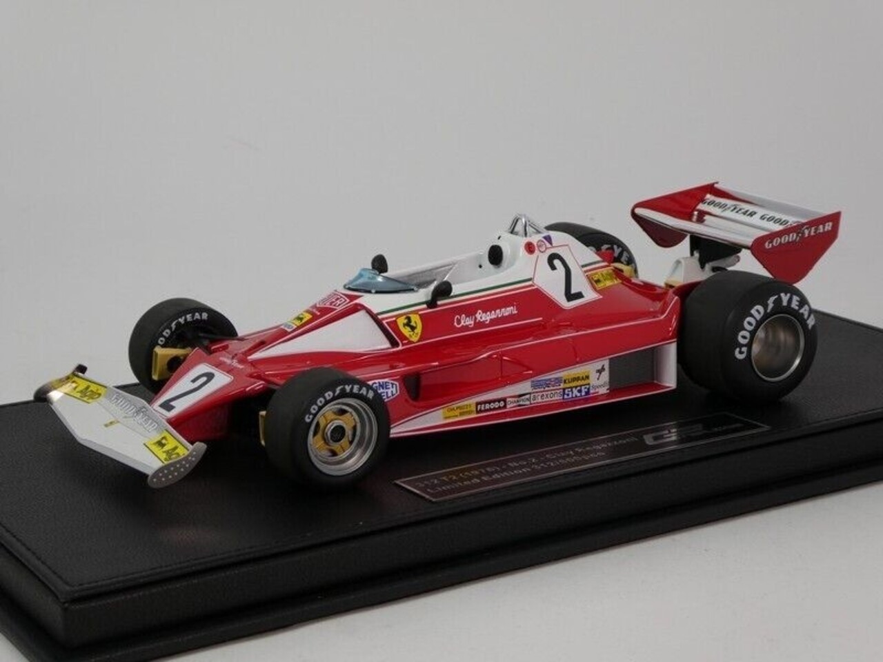 Formule 1 Ferrari 312 T2 #2 Season 1976 C.Regazzoni - 1:18 - GP Replicas