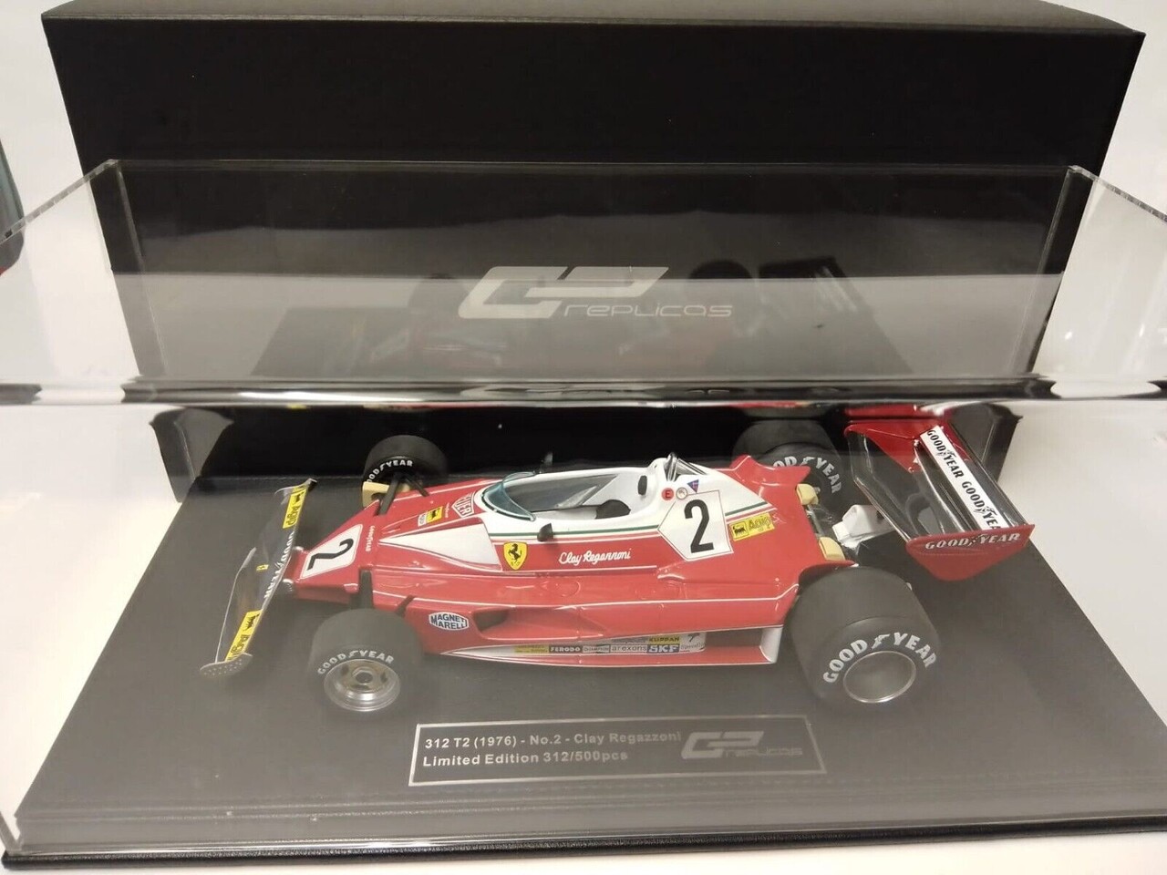 Formule 1 Ferrari 312 T2 #2 Season 1976 C.Regazzoni - 1:18 - GP Replicas