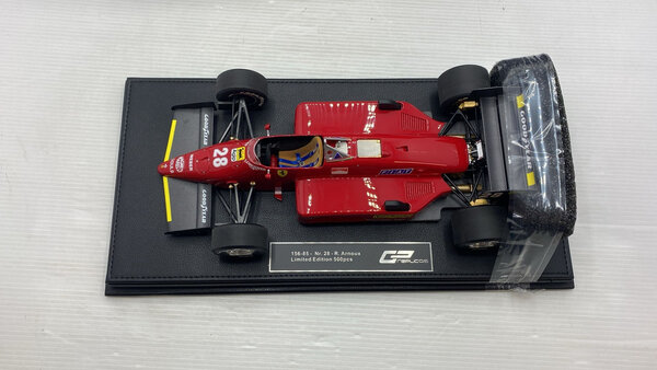 Formule 1 Ferrari 156/85 #28 Season 1985 R. Arnoux - 1:18 - GP Replicas Formule 1 Ferrari 156/85 #28 Season 1985 R. Arnoux - 1:18 - GP Replicas