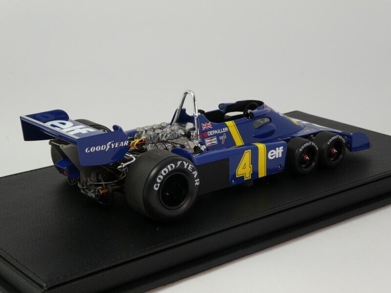 Formule 1 Tyrrell P34 Elf #4 6 Wheels 2nd GP Sweden 1976 P. Depailler - 1:18 - GP Replicas Formule 1 Tyrrell P34 Elf #4 6 Wheels 2nd GP Sweden 1976 P. Depailler - 1:18 - GP Replicas