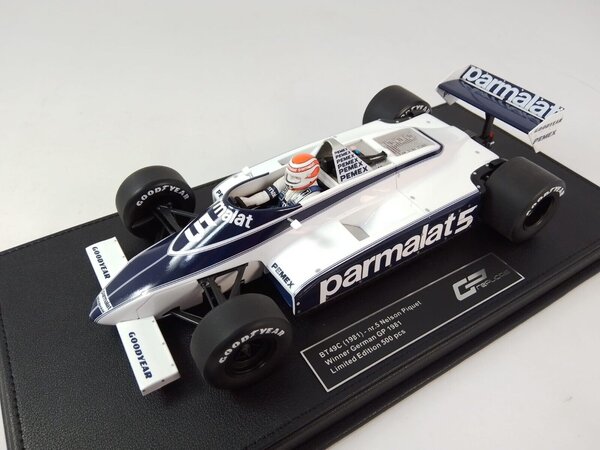 Formule 1 Brabham BT49C #5 Parmalat Racing Team Winner GP Germany 1981 + Pilot Figure N.Piquet  - 1:18 - GP Replicas Formule 1 Brabham BT49C #5 Parmalat Racing Team Winner GP Germany 1981 + Pilot Figure N.Piquet  - 1:18 - GP Replicas
