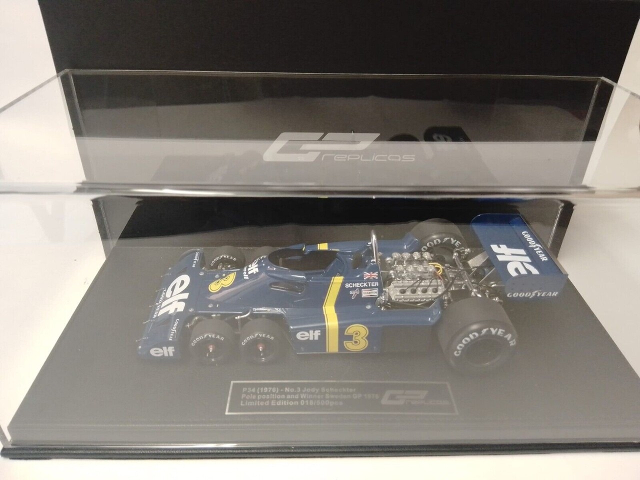 Formule 1 Tyrrell P34 Elf #3 6 Wheels Winner GP Sweden 1976 J.Scheckter - 1:18 - GP Replicas