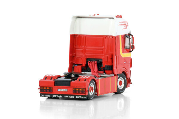 Daf DAF XF Super Space Cab (MY2017) 4x2 'Jens Naujok' - 1:50 - WSI Models Daf DAF XF Super Space Cab (MY2017) 4x2 'Jens Naujok' - 1:50 - WSI Models