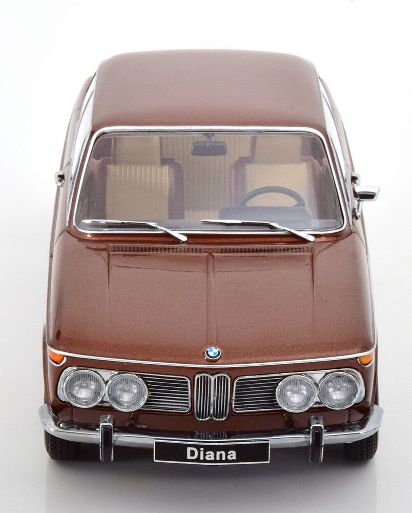 BMW BMW 2002 ti Diana 1970 - 1:18 - KK Scale