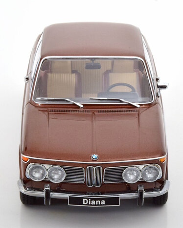 BMW BMW 2002 ti Diana 1970 - 1:18 - KK Scale