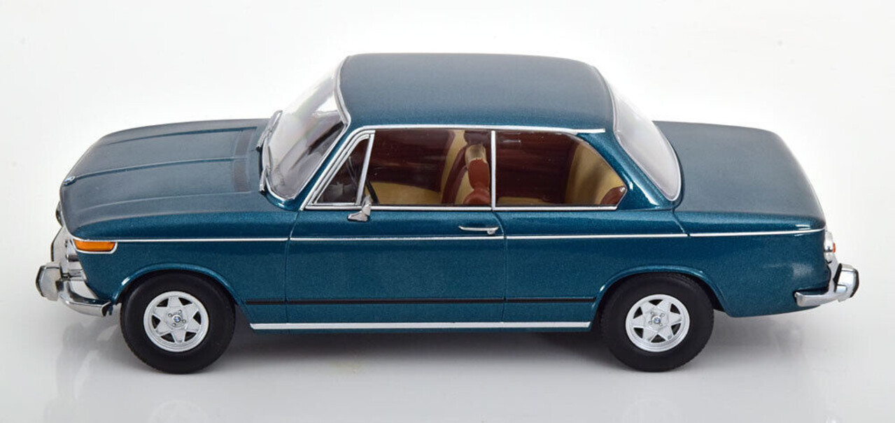 BMW BMW 2002 ti Diana 1970 - 1:18 - KK Scale