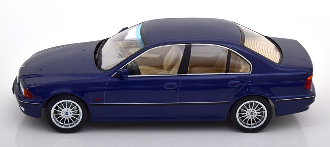 BMW BMW 540i (E39) Sedan 1995 - 1:18 - KK Scale BMW BMW 540i (E39) Sedan 1995 - 1:18 - KK Scale
