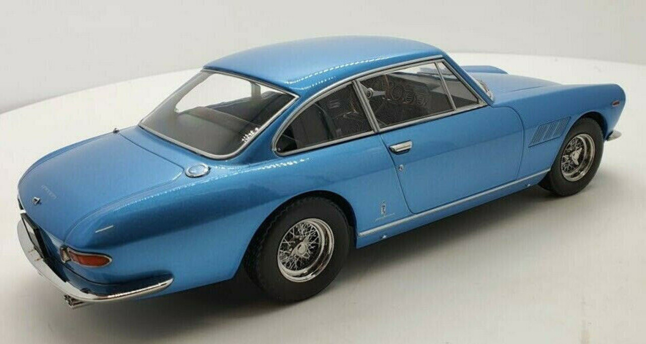 Ferrari Ferrari 330 GT2+2 1964 - 1:18 - KK Scale Ferrari Ferrari 330 GT2+2 1964 - 1:18 - KK Scale