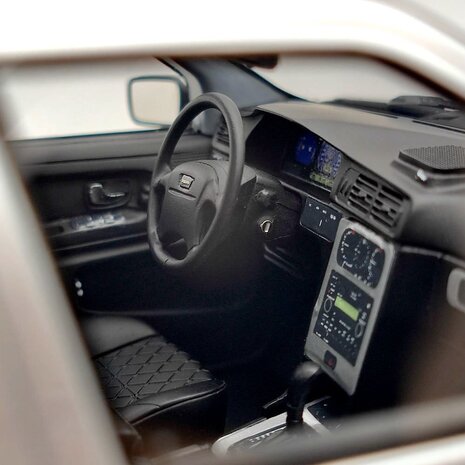 Volvo Volvo V70R Station Wagon 1998 - 1:18 - DNA Collectibles