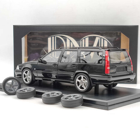 Volvo Volvo V70R Station Wagon 1998 - 1:18 - DNA Collectibles Volvo Volvo V70R Station Wagon 1998 - 1:18 - DNA Collectibles