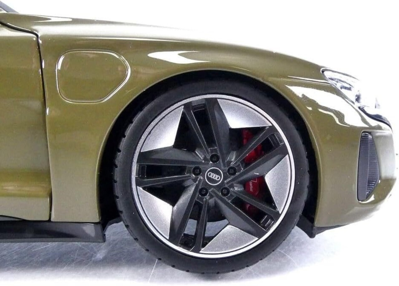 Audi Audi RS e-tron GT 2022 - 1:18 - Bburago