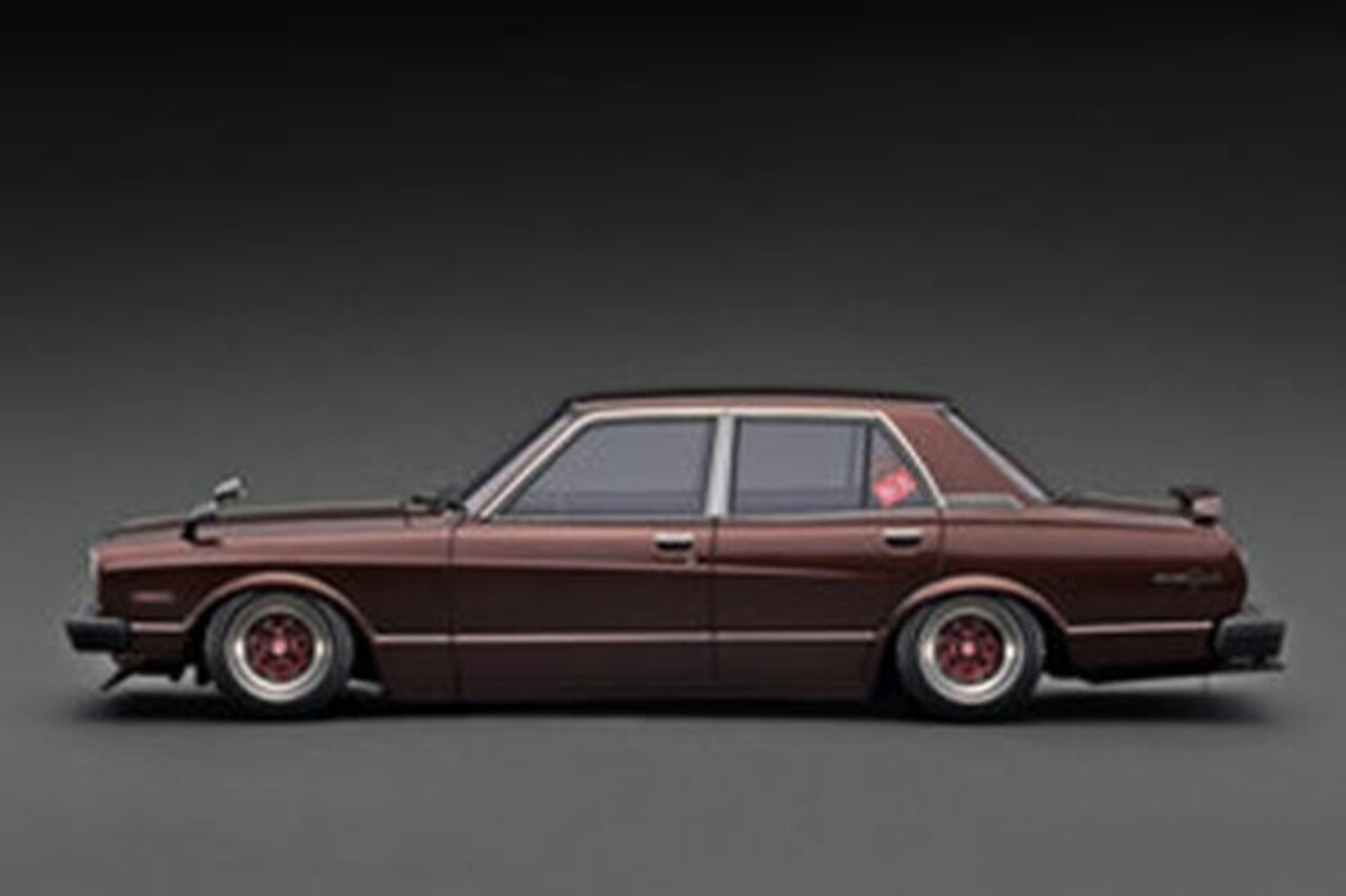 Toyota Toyota Mark II Sedan Grande (MX41) - 1:18 - Ignition Model