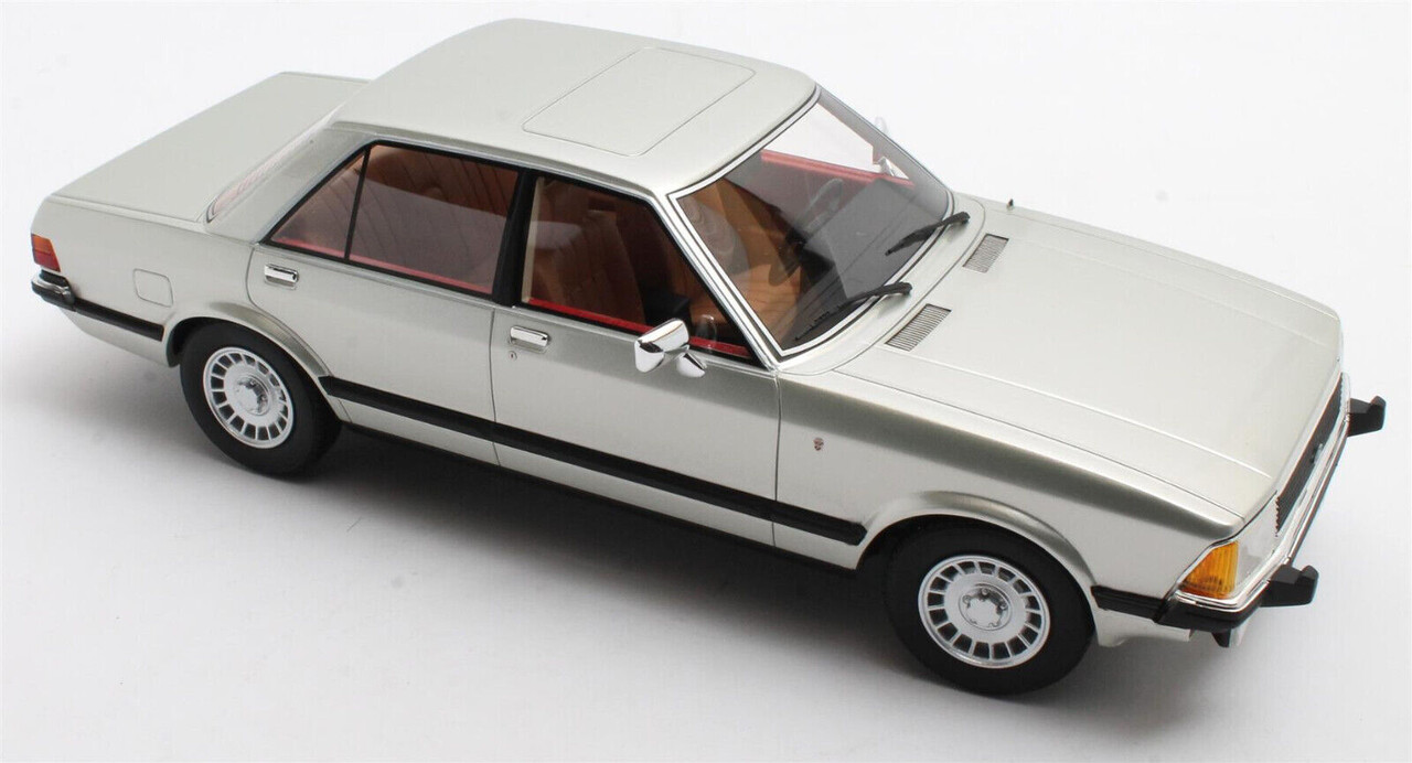 Ford Ford England Granada 2.8 Ghia Saloon 1978 - 1:18 - Cult Scale Models
