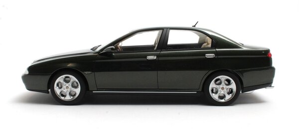 Alfa Romeo Alfa Romeo 166 3.0 V6 24v Super 1998 - 1:18 - Cult Scale Models
