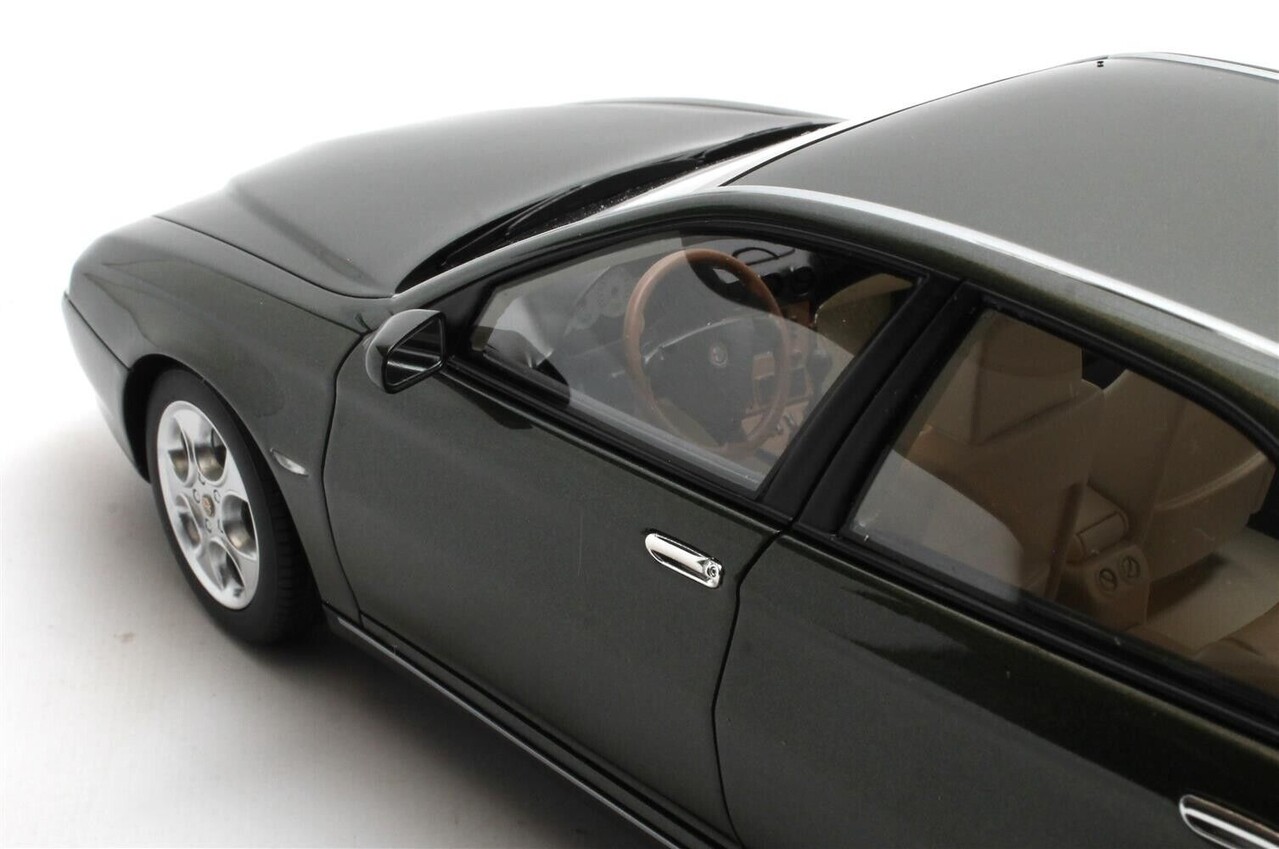 Alfa Romeo Alfa Romeo 166 3.0 V6 24v Super 1998 - 1:18 - Cult Scale Models