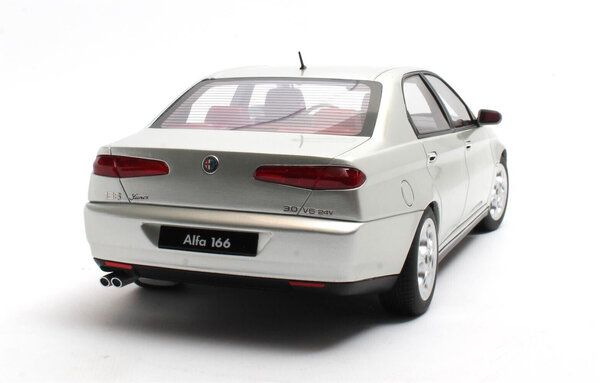 Alfa Romeo Alfa Romeo 166 3.0 V6 24v Super 1998 - 1:18 - Cult Scale Models Alfa Romeo Alfa Romeo 166 3.0 V6 24v Super 1998 - 1:18 - Cult Scale Models