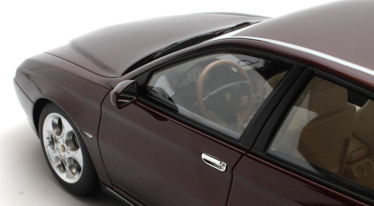 Alfa Romeo Alfa Romeo 166 3.0 V6 24v Super 1998 - 1:18 - Cult Scale Models