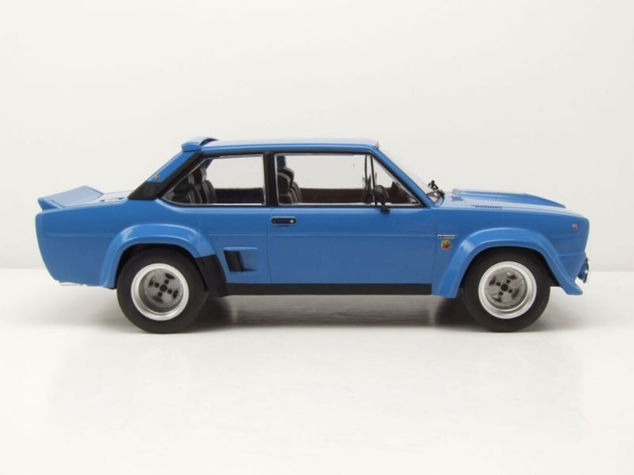 Fiat Fiat 131 Abarth  1980 - 1:18 - IXO Models Fiat Fiat 131 Abarth  1980 - 1:18 - IXO Models