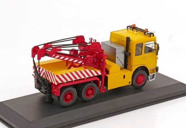 MAN MAN F 8 26.281 Recovery Tow Truck  - 1:43 - IXO Models MAN MAN F 8 26.281 Recovery Tow Truck  - 1:43 - IXO Models