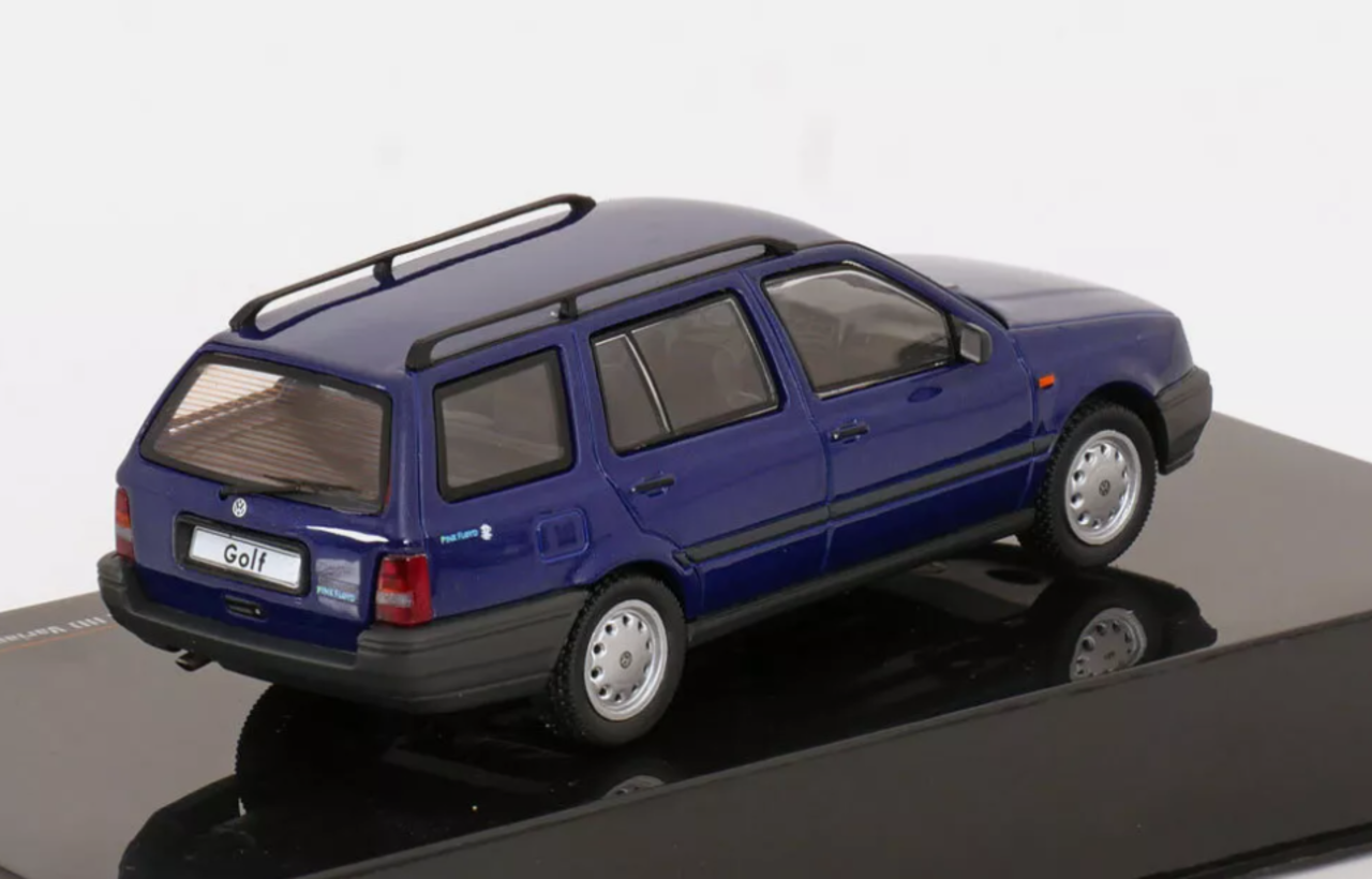 Volkswagen VW Golf III Variant 1994 - 1:43 - IXO Models