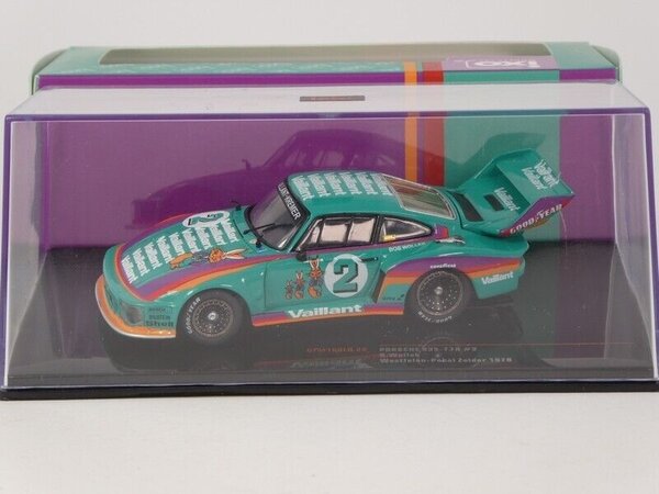 Porsche Porsche 935/77A #2 DRM Zolder Westfalen Kremer Racing 'Vaillant' 1978 - 1:43 - IXO Models