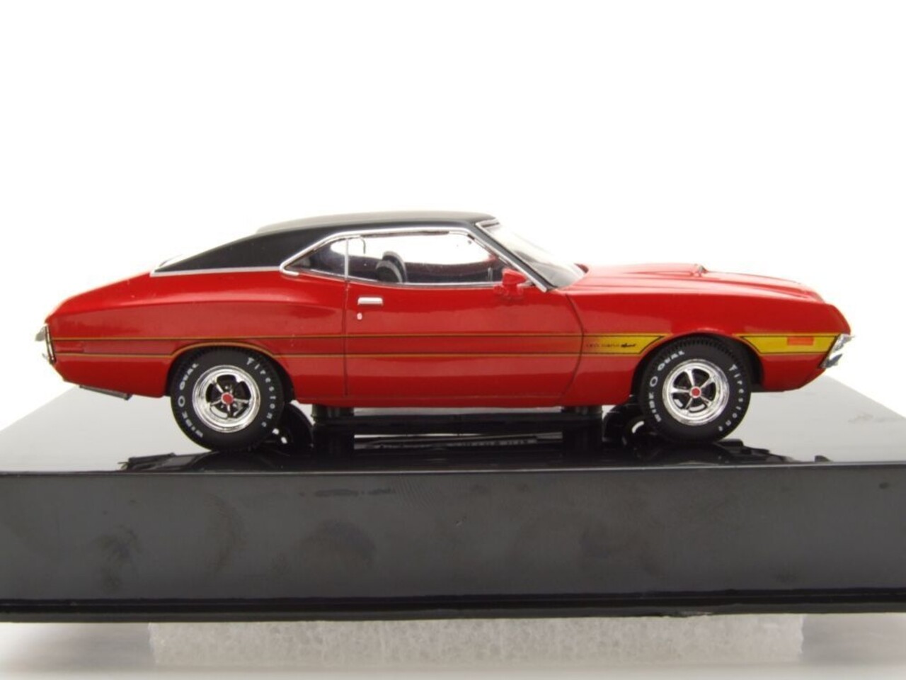Ford Ford Gran Torino Sport 1972 - 1:43 - IXO Models Ford Ford Gran Torino Sport 1972 - 1:43 - IXO Models