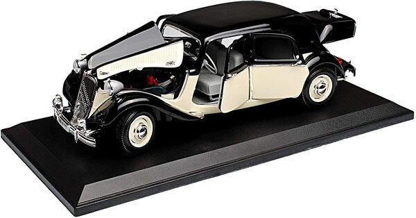 Citroen Citroën 15CV 6 Cyl 1952 - 1:18 - Maisto