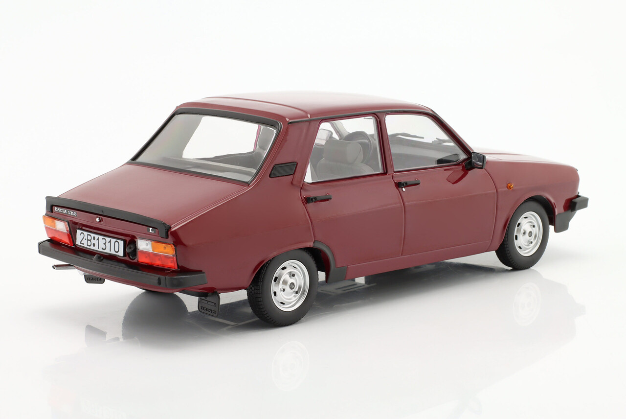 Dacia Dacia 1310L 1993 - 1:18 - Triple 9 Collection