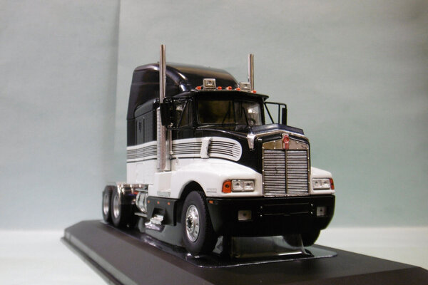 Kenworth Kenworth T600A Tractor 6x4 1986 - 1:43 - IXO Models Kenworth Kenworth T600A Tractor 6x4 1986 - 1:43 - IXO Models