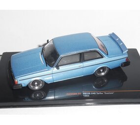 Volvo Volvo 240 Turbo Custom 1980 - 1:43 - IXO Model Volvo Volvo 240 Turbo Custom 1980 - 1:43 - IXO Model