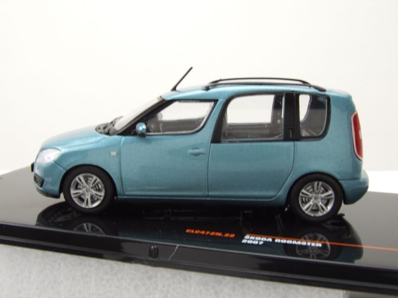 Skoda Skoda Roomster 2007 - 1:43 - IXO Models Skoda Skoda Roomster 2007 - 1:43 - IXO Models