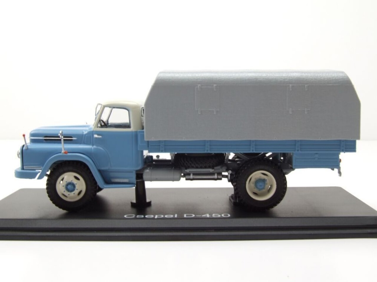 Csepel Csepel D-450 Flatbed Truck + (Removable) Cover - 1:43 - Premium ClassiXXs Csepel Csepel D-450 Flatbed Truck + (Removable) Cover - 1:43 - Premium ClassiXXs
