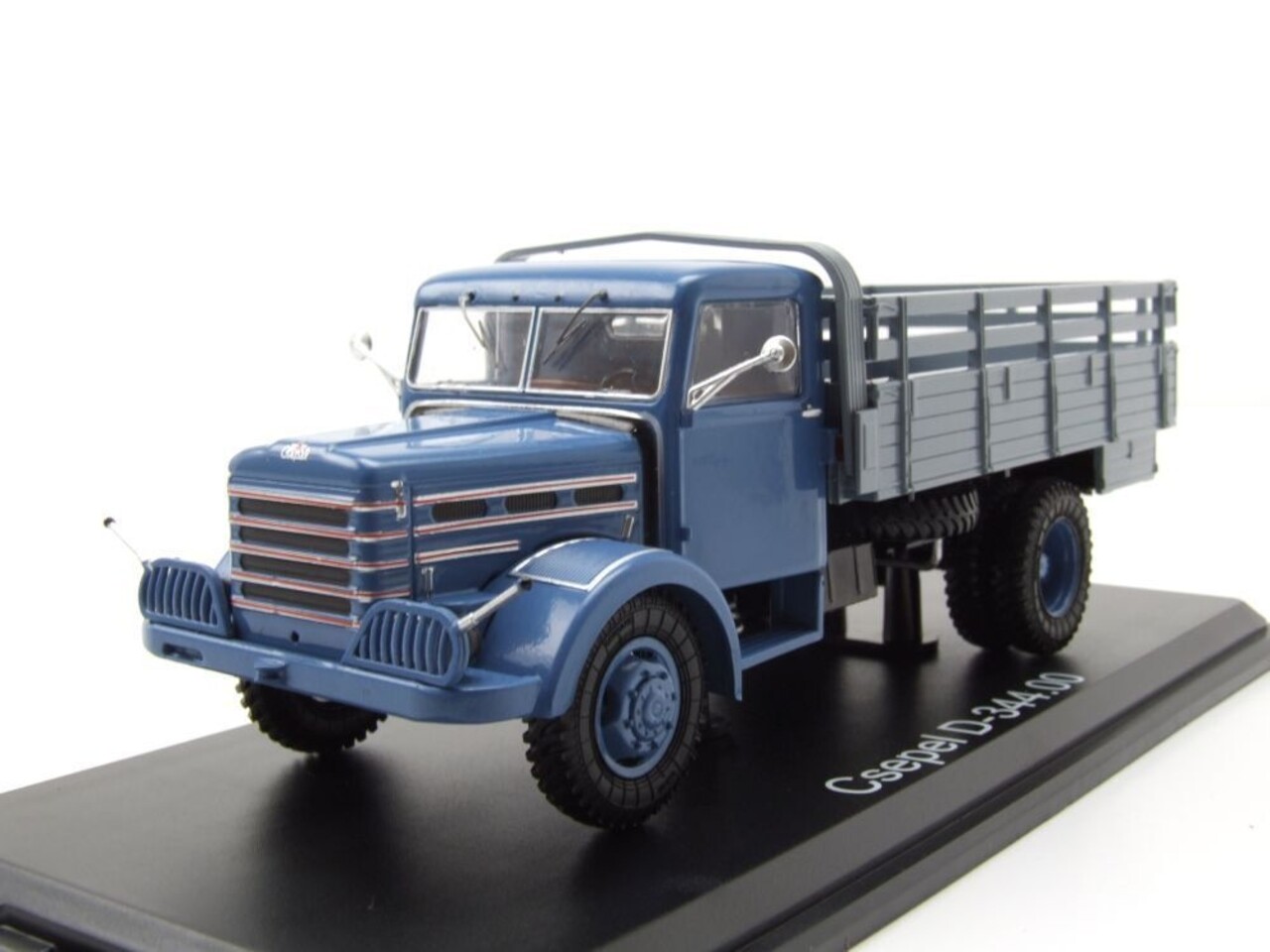 Csepel Csepel D-344.00 Flatbed Truck  - 1:43 - Premium ClassiXXs