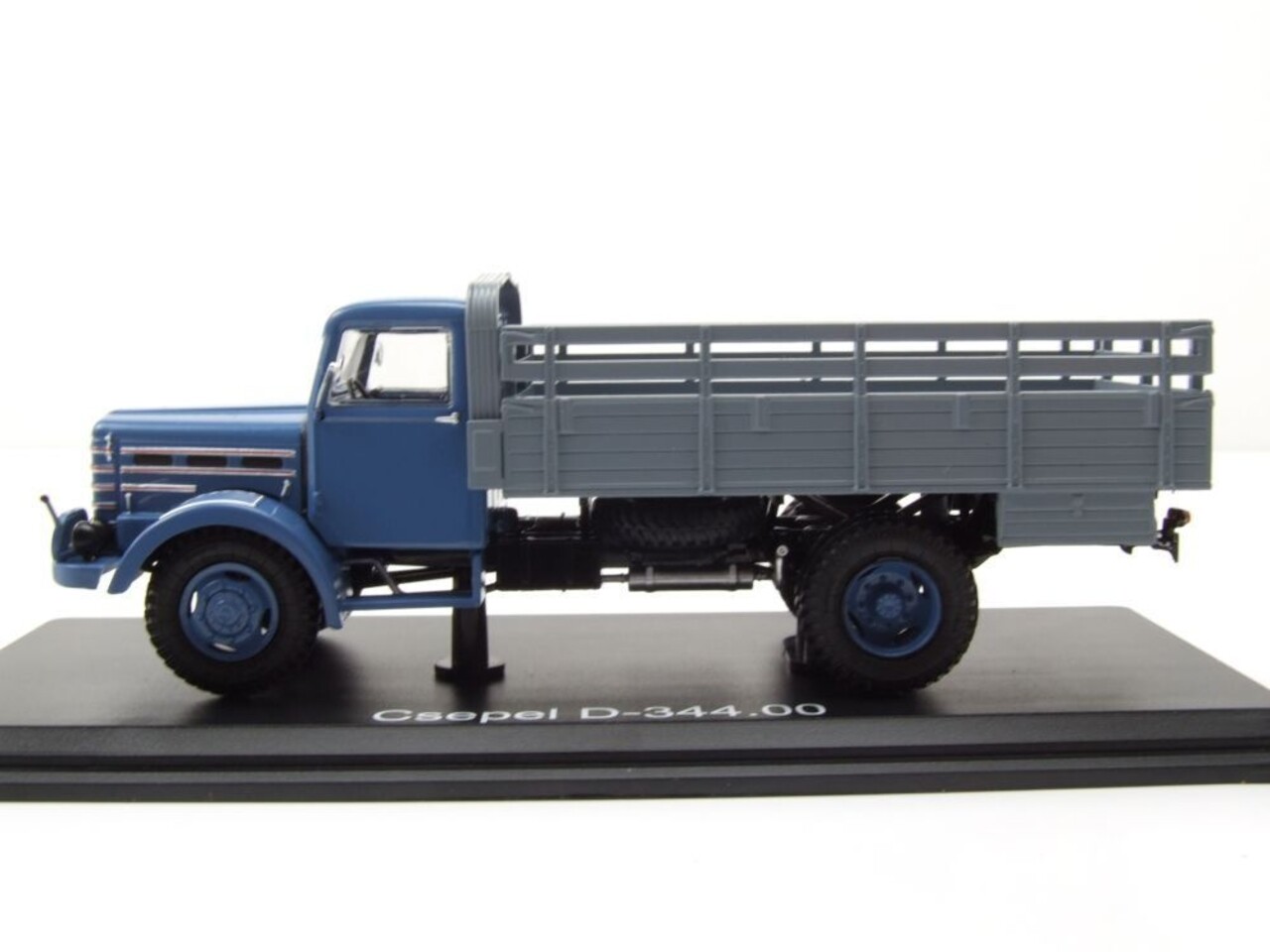 Csepel Csepel D-344.00 Flatbed Truck  - 1:43 - Premium ClassiXXs