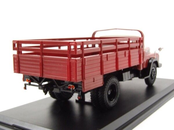 Csepel Csepel D-450 Flatbed Truck VEB Radeberger - 1:43 - Premium ClassiXXs Csepel Csepel D-450 Flatbed Truck VEB Radeberger - 1:43 - Premium ClassiXXs