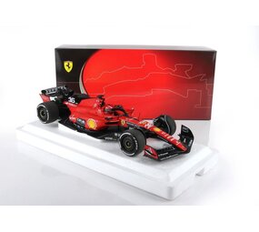 Formule 1 Ferrari  SF-23 #16 4th GP Singapore 2023 C.Leclerc + Showcase  - 1:18 - BBR Formule 1 Ferrari  SF-23 #16 4th GP Singapore 2023 C.Leclerc + Showcase  - 1:18 - BBR
