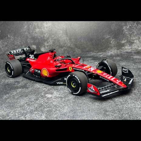 Formule 1 Ferrari  SF-23 #16 4th GP Singapore 2023 C.Leclerc + Showcase  - 1:18 - BBR