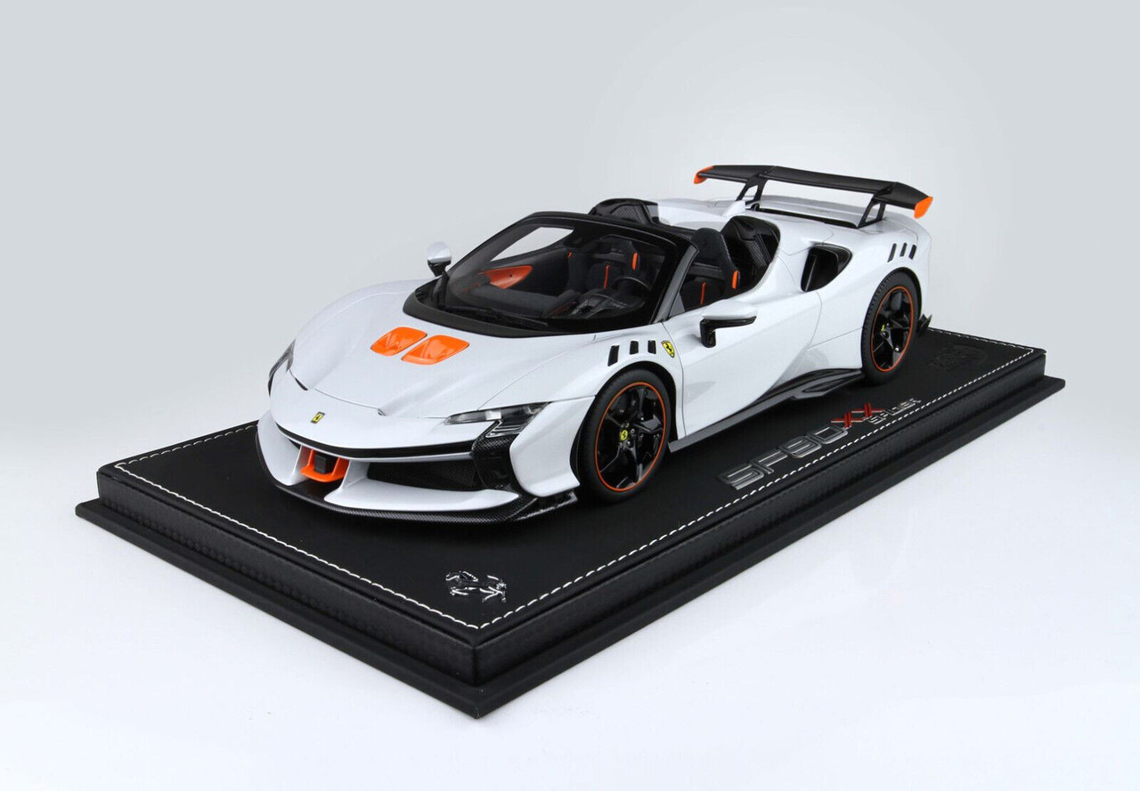 Ferrari Ferrari SF90 XX Stradale Spider 2024 + Showcase - 1:18 - BBR Ferrari Ferrari SF90 XX Stradale Spider 2024 + Showcase - 1:18 - BBR