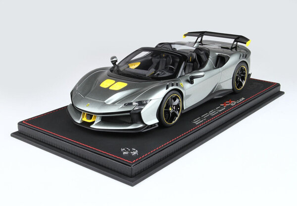 Ferrari Ferrari SF90 XX Stradale Spider 2024 + Showcase - 1:18 - BBR