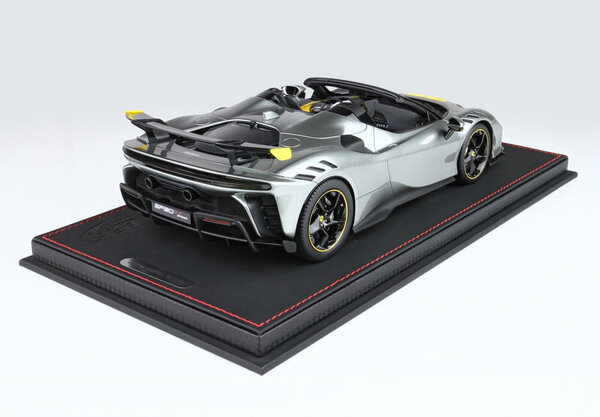 Ferrari Ferrari SF90 XX Stradale Spider 2024 + Showcase - 1:18 - BBR