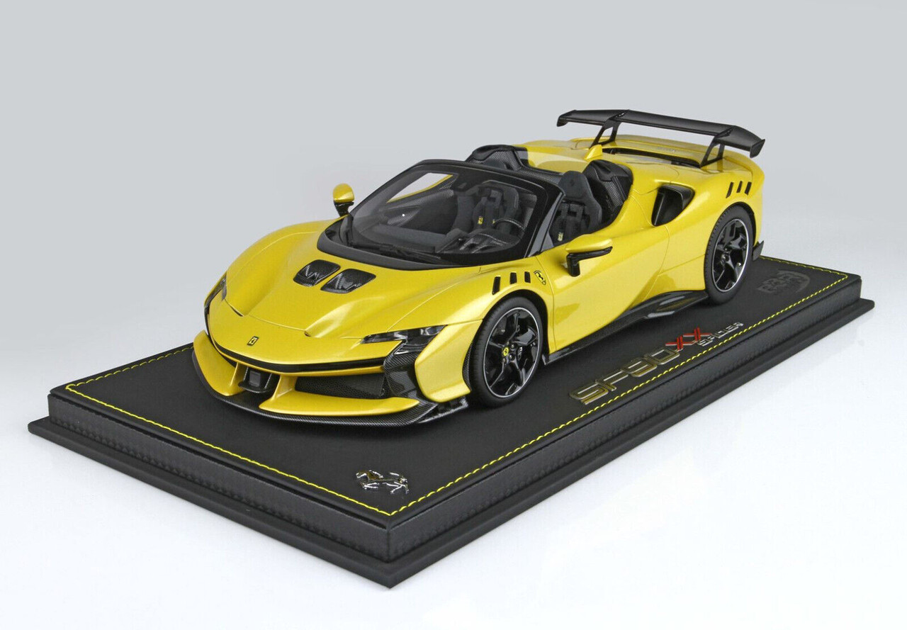Ferrari Ferrari SF90 XX Stradale Spider 2024 + Showcase - 1:18 - BBR Ferrari Ferrari SF90 XX Stradale Spider 2024 + Showcase - 1:18 - BBR