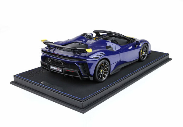 Ferrari Ferrari SF90 XX Stradale Spider 2024 + Showcase - 1:18 - BBR Ferrari Ferrari SF90 XX Stradale Spider 2024 + Showcase - 1:18 - BBR