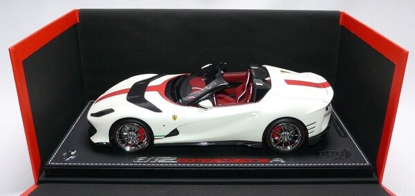 Ferrari Ferrari 812 Competizione A Spider 2022 + Showcase - 1:18 - BBR Ferrari Ferrari 812 Competizione A Spider 2022 + Showcase - 1:18 - BBR