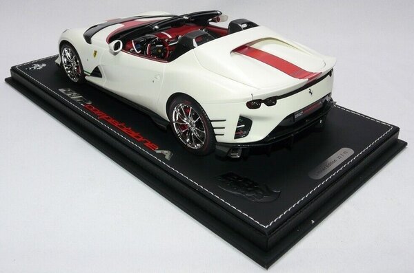 Ferrari Ferrari 812 Competizione A Spider 2022 + Showcase - 1:18 - BBR Ferrari Ferrari 812 Competizione A Spider 2022 + Showcase - 1:18 - BBR