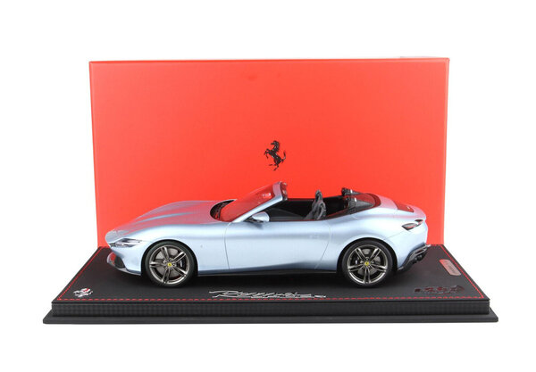Ferrari Ferrari Roma Spider Open 2020 + Showcase - 1:18 - BBR Ferrari Ferrari Roma Spider Open 2020 + Showcase - 1:18 - BBR