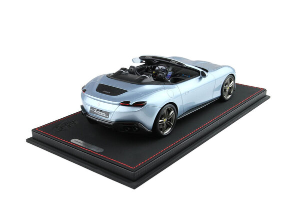 Ferrari Ferrari Roma Spider Open 2020 + Showcase - 1:18 - BBR Ferrari Ferrari Roma Spider Open 2020 + Showcase - 1:18 - BBR